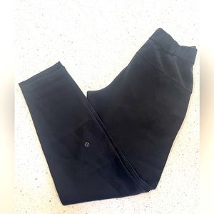 Lululemon on the fly pant OTF woven size 2